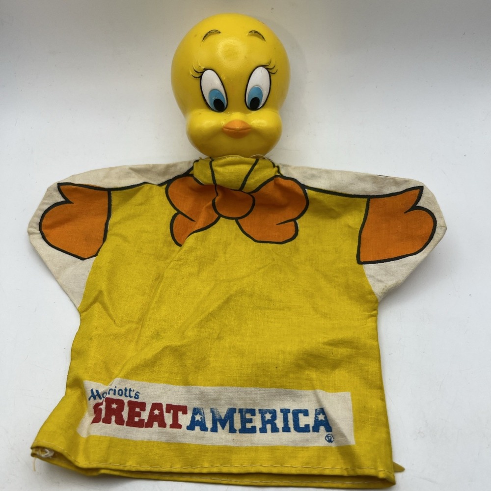 Vintage Tweety Bird Finger Puppet 1978 Marriot's Great America